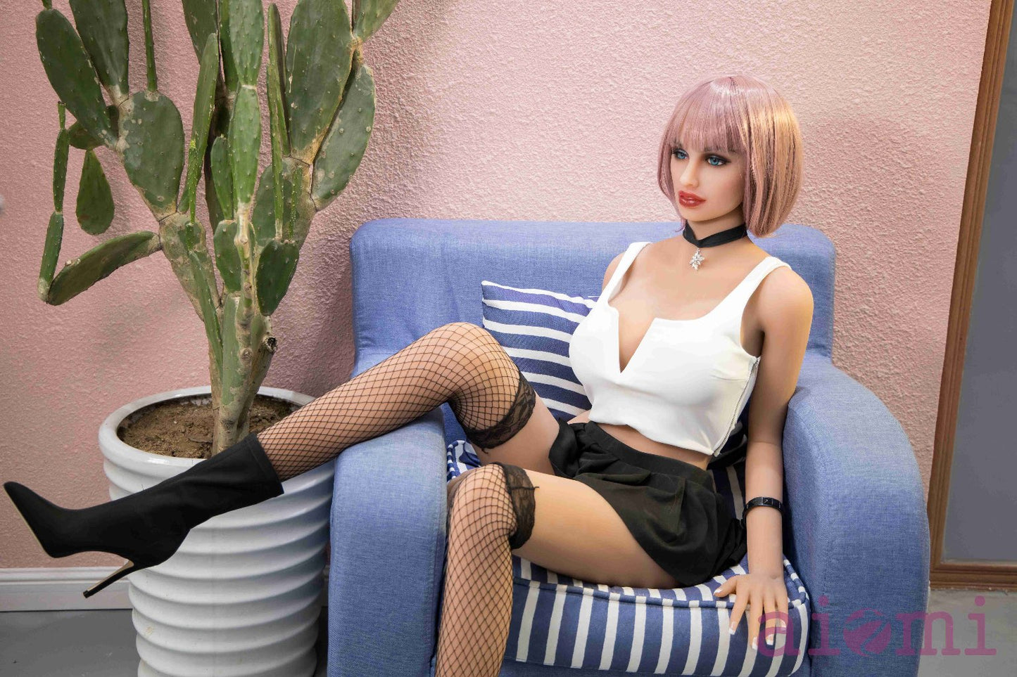 Sexpuppe Chloe | 21 Jahre | 158cm | D-Körbchen