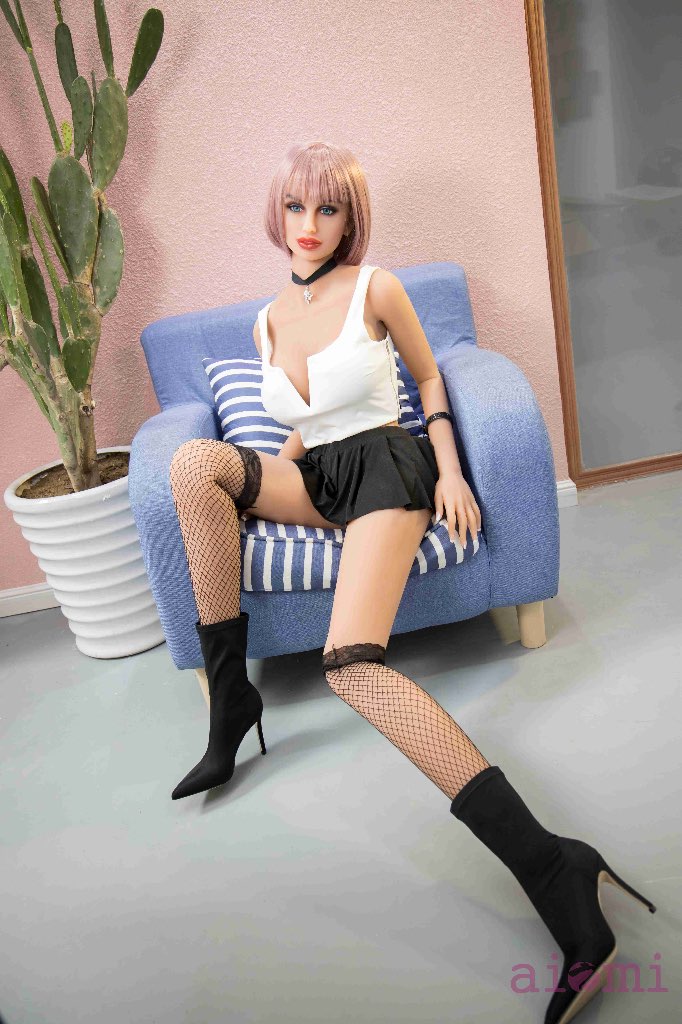 Sexpuppe Chloe | 21 Jahre | 158cm | D-Körbchen
