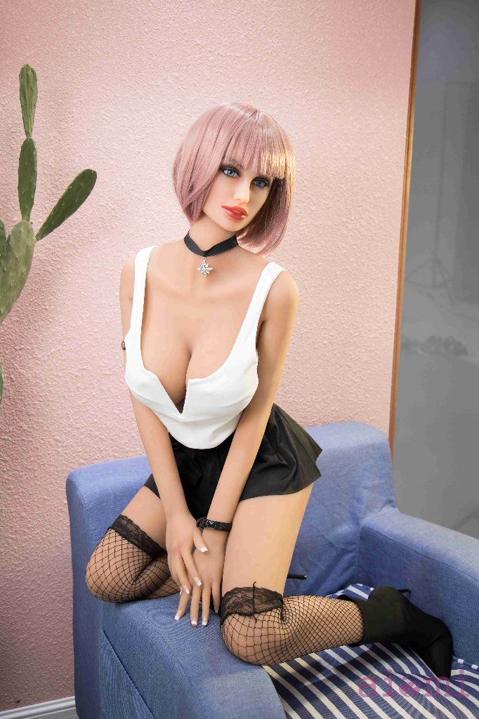 Sexpuppe Chloe | 21 Jahre | 158cm | D-Körbchen